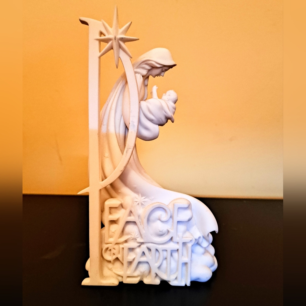 2001 Millenium "Peace" by Roman